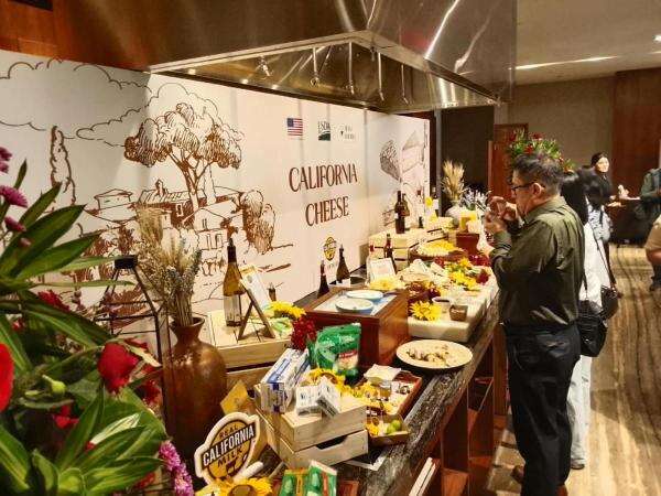 Kedubes AS Perkenalkan Produk Pangan California, dari Keju hingga Wine Kedubes AS Perkenalkan Produk Pangan California, dari Keju hingga Wine