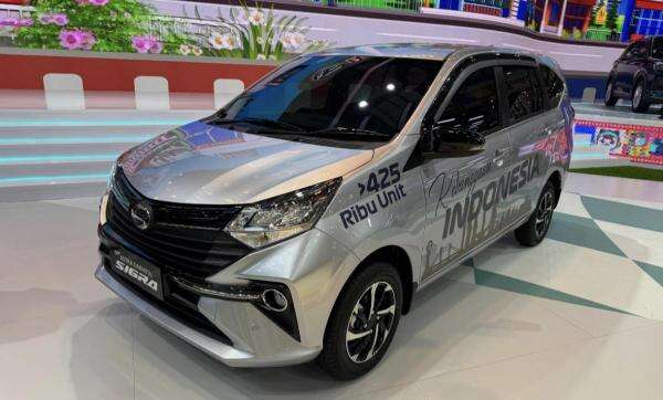 Daihatsu Luncurkan Sigra Varian Tertinggi di GIIAS 2025, Intip Harganya Daihatsu Luncurkan Sigra Varian Tertinggi di GIIAS 2025, Intip Harganya