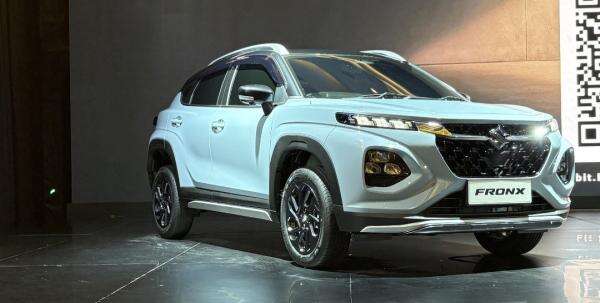 Suzuki Fronx Resmi Mengaspal di Indonesia, Harganya Mulai Rp259 Juta Suzuki Fronx Resmi Mengaspal di Indonesia, Harganya Mulai Rp259 Juta