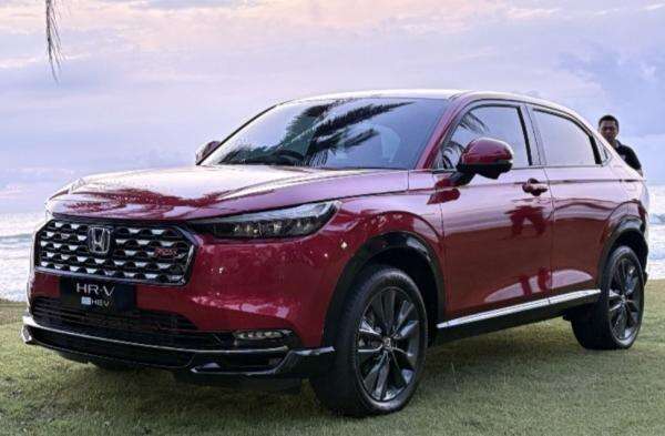 Intip Spesifikasi HR-V e:HEV, Mobil hybrid Honda Seharga Rp400 Jutaan ...