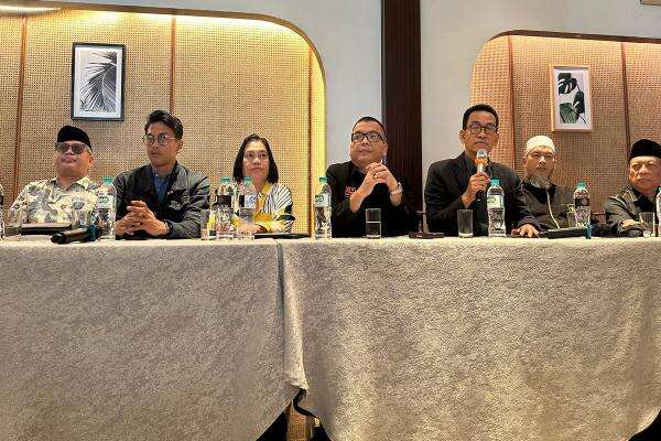Gugatan Soal Gibran, Denny Indrayana Siap Adu Argumen Prosedural dan Tenggang Waktu Sudah Lewat Gugatan Soal Gibran, Denny Indrayana Siap Adu Argumen Prosedural dan Tenggang Waktu Sudah Lewat
