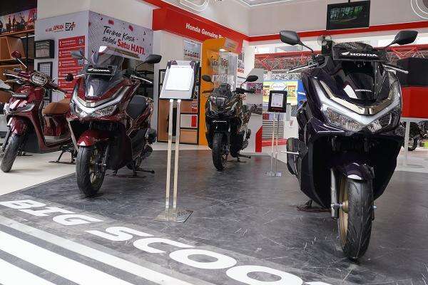 Penjualan Motor Honda Tembus 6.500 Unit pada Jakarta Fair 2026, Ini Model Terlaris Penjualan Motor Honda Tembus 6.500 Unit pada Jakarta Fair 2026, Ini Model Terlaris
