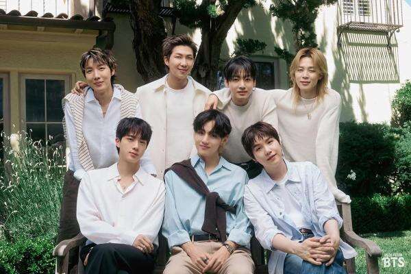 Grammy Bakal Rombak Kategori Asian Pop usai BTS Memilih Tak Ikut Grammy Bakal Rombak Kategori Asian Pop usai BTS Memilih Tak Ikut
