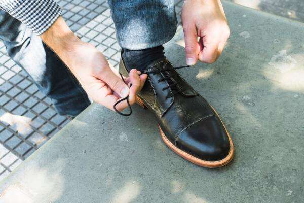 10 Merek Sepatu Lokal Terbaik dan Berkualitas 10 Merek Sepatu Lokal Terbaik dan Berkualitas