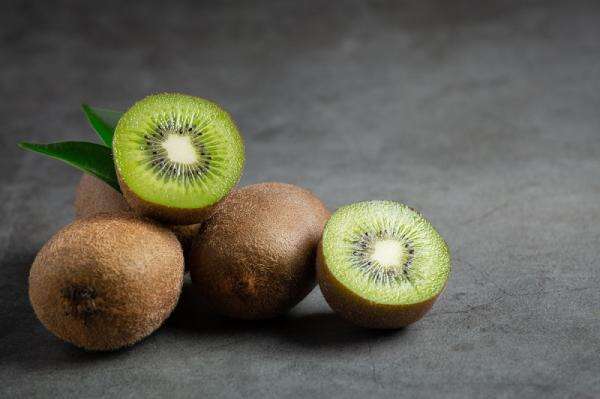 Rahasia Tidur Nyenyak, Yuk Makan Buah Kiwi saat Malam Hari Rahasia Tidur Nyenyak, Yuk Makan Buah Kiwi saat Malam Hari
