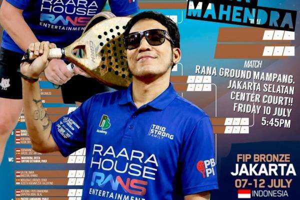 Desta Dilarikan ke Rumah Sakit usai Mata Terkena Bola Padel Desta Dilarikan ke Rumah Sakit usai Mata Terkena Bola Padel