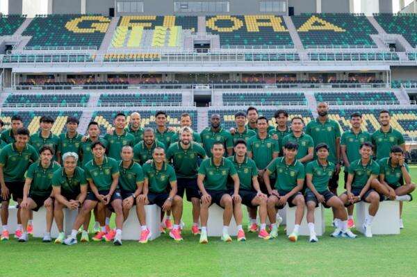 Tatap Big Match Piala Presiden 2026, Persebaya Surabaya Asah Taktik Jelang Duel Lawan Persija Jakarta Tatap Big Match Piala Presiden 2026, Persebaya Surabaya Asah Taktik Jelang Duel Lawan Persija Jakarta