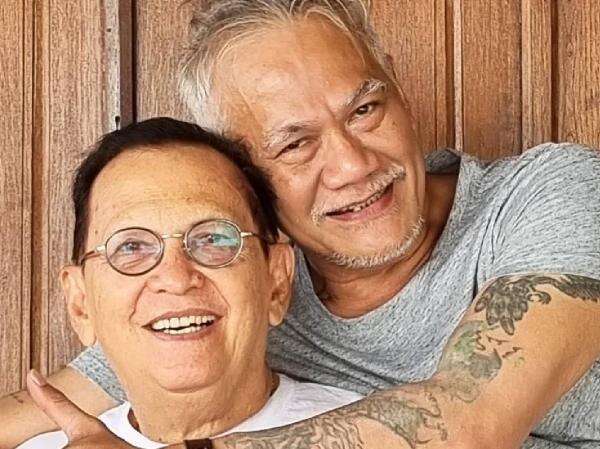 Tio Pakusadewo Alami Gejala Aneh sebelum Kena Gangguan Jantung, Mengejutkan! Tio Pakusadewo Alami Gejala Aneh sebelum Kena Gangguan Jantung, Mengejutkan!