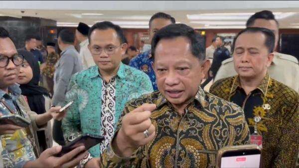 Mendagri Buka Peluang Angkat Petugas Damkar dan Satpol PP Jadi PNS Mendagri Buka Peluang Angkat Petugas Damkar dan Satpol PP Jadi PNS