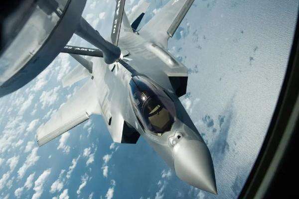 Rudal AI China Bisa Deteksi Jejak Panas Jet Tempur Siluman, F-22 dan F-35 AS Tak Lagi Aman Rudal AI China Bisa Deteksi Jejak Panas Jet Tempur Siluman, F-22 dan F-35 AS Tak Lagi Aman