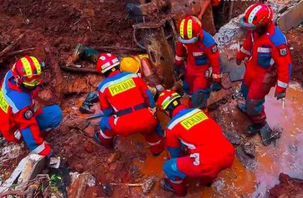 2 Pekerja Tertimpa Beton Turap Drainase di Jaktim, Begini Kronologi Lengkapnya 2 Pekerja Tertimpa Beton Turap Drainase di Jaktim, Begini Kronologi Lengkapnya