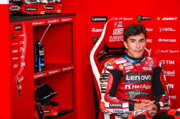 Marc Marquez Kehilangan Kendali Lengan Kanan, Ancaman Serius di Perebutan Gelar MotoGP Marc Marquez Kehilangan Kendali Lengan Kanan, Ancaman Serius di Perebutan Gelar MotoGP