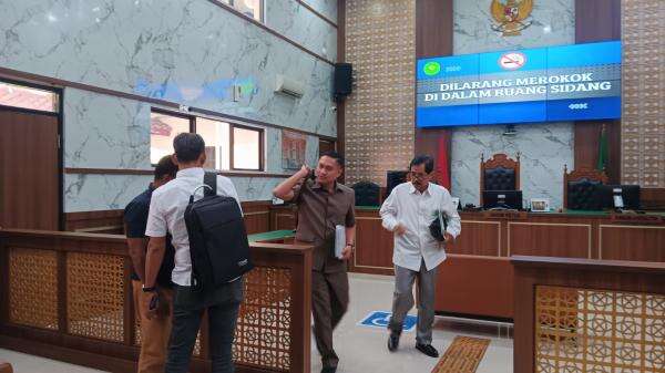 Tersangka Kasus Pencabulan di Depok Ajukan Praperadilan, Sidang Ditunda Tersangka Kasus Pencabulan di Depok Ajukan Praperadilan, Sidang Ditunda