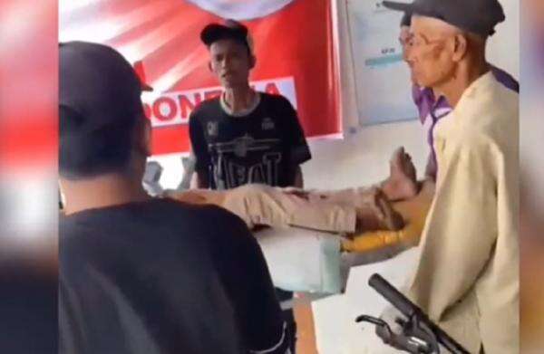 Ngilu! Istri di Lumajang Tega Potong Alat Kelamin Suami Pakai Celurit Ngilu! Istri di Lumajang Tega Potong Alat Kelamin Suami Pakai Celurit