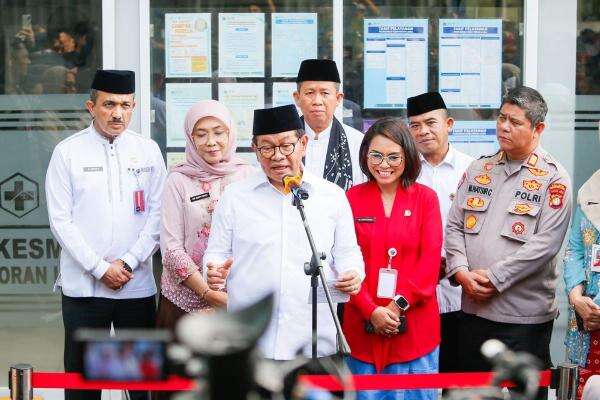 Pramono Tolak Usul Buruh Terkait Subsidi Upah Rp200 Ribu, UMP Jakarta Tetap Rp5,72 Juta Pramono Tolak Usul Buruh Terkait Subsidi Upah Rp200 Ribu, UMP Jakarta Tetap Rp5,72 Juta