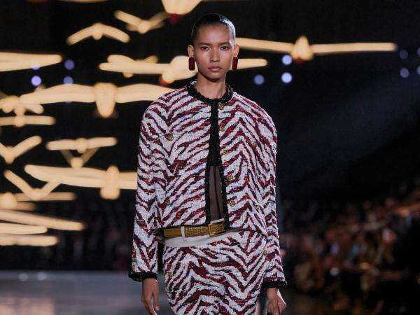 Bangga! Model asal Indonesia Mirelle Aurelia Debut di Fashion Show Chanel SS27 Bangga! Model asal Indonesia Mirelle Aurelia Debut di Fashion Show Chanel SS27