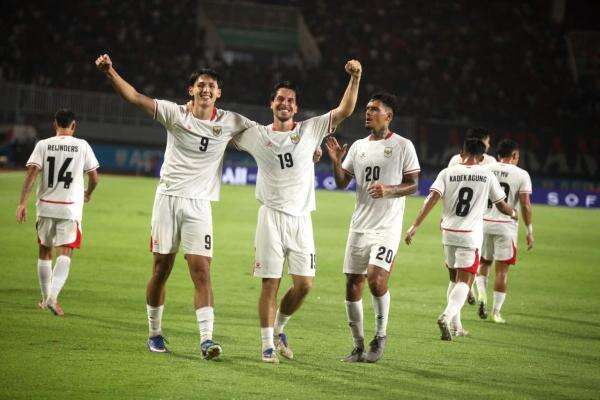 Prediksi Line Up Timnas Indonesia vs Vietnam di Piala AFF 2026: John Herdman Siap Turunkan Skuad Terbaik? Prediksi Line Up Timnas Indonesia vs Vietnam di Piala AFF 2026: John Herdman Siap Turunkan Skuad Terbaik?