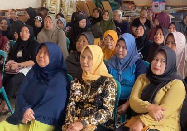Ratusan Warga di Jombang Dicoret Bansos gegara Dituduh Judol hingga Salah Desil Ratusan Warga di Jombang Dicoret Bansos gegara Dituduh Judol hingga Salah Desil