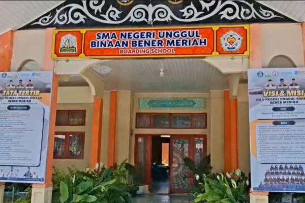 Viral 2 Pelajar SMA di Bener Meriah Berkelahi, Teman-Temannya malah Menonton Viral 2 Pelajar SMA di Bener Meriah Berkelahi, Teman-Temannya malah Menonton