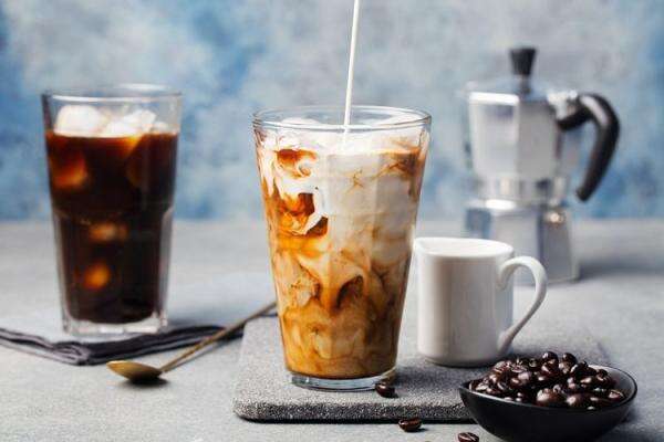 15 Franchise Minuman Terlaris di Indonesia: Peluang Bisnis Menguntungkan 2025 15 Franchise Minuman Terlaris di Indonesia: Peluang Bisnis Menguntungkan 2025