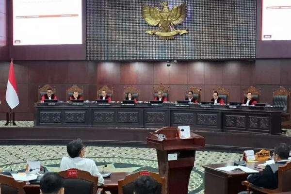 Pakar Hukum Tata Negara Bivitri: MK Simpulkan Ijazah SMA Gibran Memang Tidak Ada Pakar Hukum Tata Negara Bivitri: MK Simpulkan Ijazah SMA Gibran Memang Tidak Ada