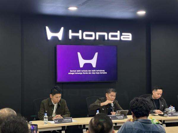 Honda Berani Ubah Logo Ikoniknya, Ternyata Ini Filosofi Mendalam di Baliknya Honda Berani Ubah Logo Ikoniknya, Ternyata Ini Filosofi Mendalam di Baliknya