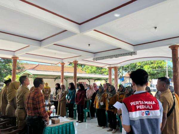 Pertamina Patra Niaga Regional JBB Manfaatkan Tenaga Surya Tingkatkan Ekonomi Masyarakat Pertamina Patra Niaga Regional JBB Manfaatkan Tenaga Surya Tingkatkan Ekonomi Masyarakat