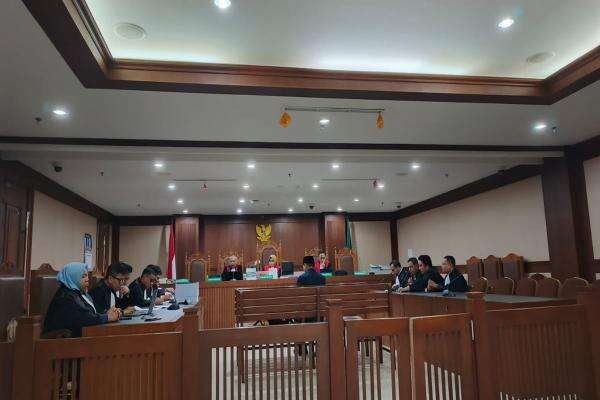 Mantan Ketua Ombudsman Hery Susanto Dituntut 5,5 Tahun Penjara Mantan Ketua Ombudsman Hery Susanto Dituntut 5,5 Tahun Penjara