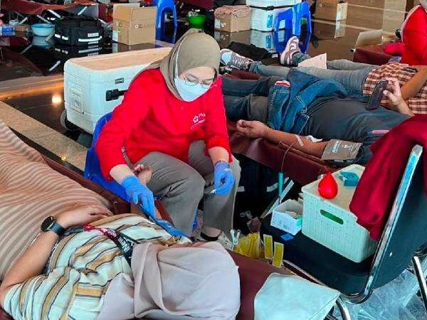 MNC Peduli dan PMI Depok Gelar Donor Darah, Targetkan 250 Kantong MNC Peduli dan PMI Depok Gelar Donor Darah, Targetkan 250 Kantong