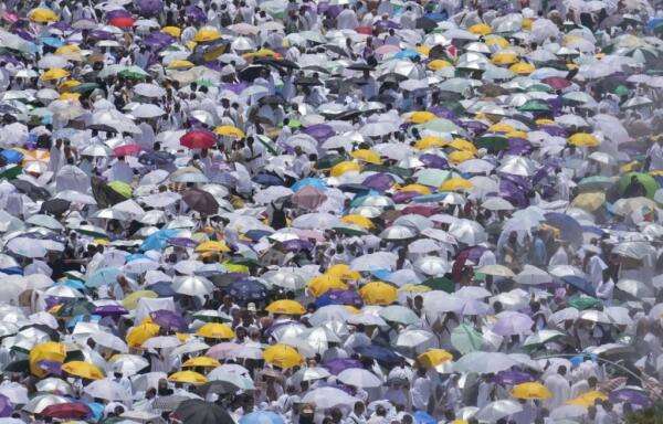 Arab Saudi Bikin Payung Canggih untuk Jemaah Haji, seperti Apa? Arab Saudi Bikin Payung Canggih untuk Jemaah Haji, seperti Apa?