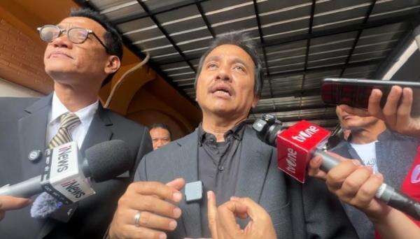 Praperadilan Jilid IV, Roy Suryo Klaim Tak Pernah Terima Surat Pencekalan Praperadilan Jilid IV, Roy Suryo Klaim Tak Pernah Terima Surat Pencekalan