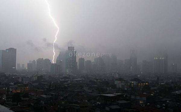 Prakiraan Cuaca Jakarta Hari Ini: Jaksel dan Jaktim Berpotensi Hujan Ringan Prakiraan Cuaca Jakarta Hari Ini: Jaksel dan Jaktim Berpotensi Hujan Ringan