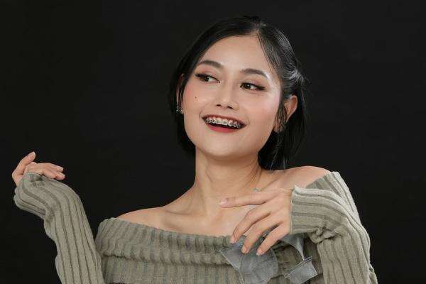 Sedih, Riyuka Bunga Curhat Dihina Keluarga Sang Kekasih Sedih, Riyuka Bunga Curhat Dihina Keluarga Sang Kekasih