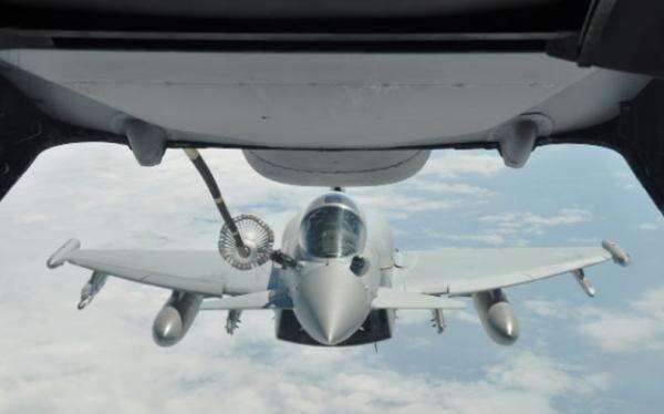 Alasan Inggris Bantu Saudi Hadapi Houthi, Kirim Jet Tempur Typhoon dan Pesawat Tanker Alasan Inggris Bantu Saudi Hadapi Houthi, Kirim Jet Tempur Typhoon dan Pesawat Tanker
