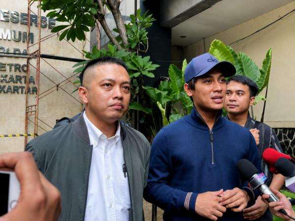 Lesty Kejora Minta Rizky Billar Tegas Memproses Kasus Fitnah: Jangan Sampai Tak Tegaan Lesty Kejora Minta Rizky Billar Tegas Memproses Kasus Fitnah: Jangan Sampai Tak Tegaan