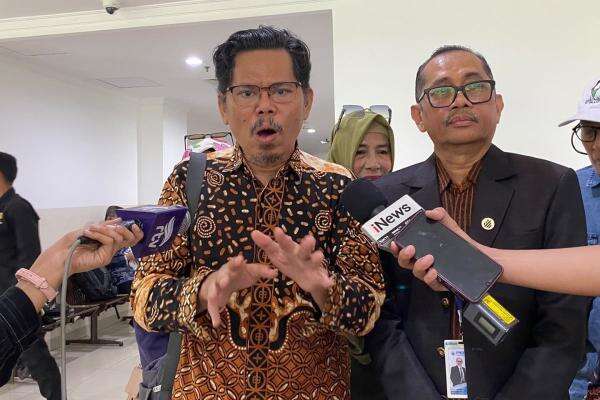 Layangkan Perbaikan Permohonan ke PN Jakpus, Bonatua Yakin Ada PMH dalam Legalisir Ijazah Jokowi Layangkan Perbaikan Permohonan ke PN Jakpus, Bonatua Yakin Ada PMH dalam Legalisir Ijazah Jokowi