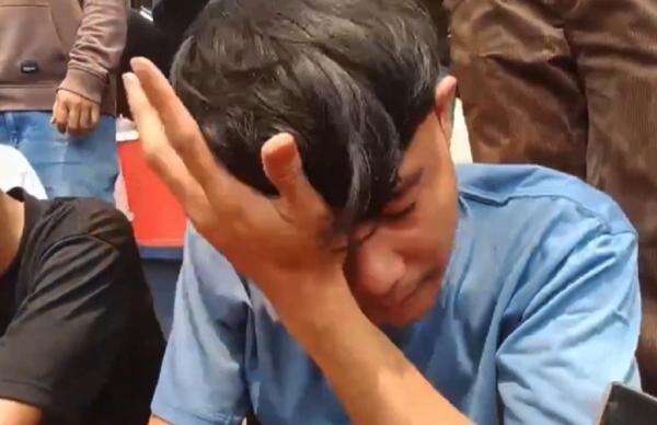 Cerita ABK Kapal Virgo Transport 8 Selamat dari Maut, 10 Jam Mengapung Pakai Tabung Gas Cerita ABK Kapal Virgo Transport 8 Selamat dari Maut, 10 Jam Mengapung Pakai Tabung Gas