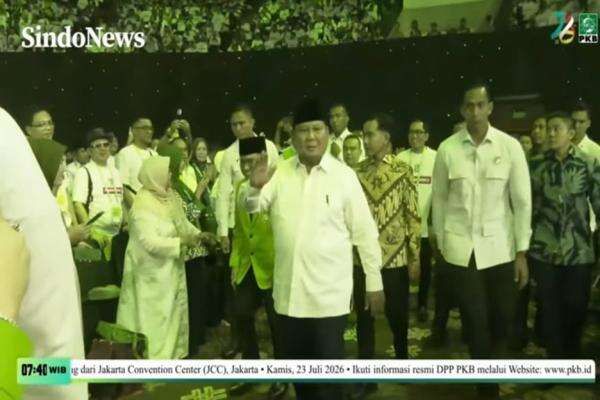 Prabowo dan Gibran Hadiri Puncak Harlah ke-28 PKB di JCC Prabowo dan Gibran Hadiri Puncak Harlah ke-28 PKB di JCC