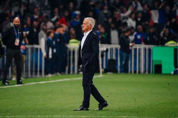 Ibunda Meninggal, Didier Deschamps Absen Pimpin Timnas Prancis Lawan Norwegia di Piala Dunia 2026 Ibunda Meninggal, Didier Deschamps Absen Pimpin Timnas Prancis Lawan Norwegia di Piala Dunia 2026