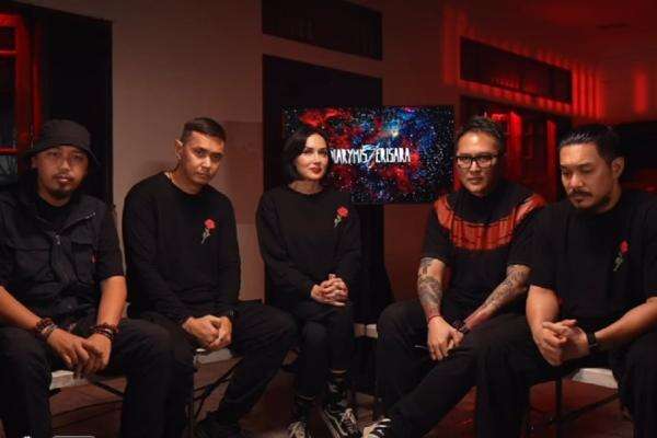 Kru DMS Menangis saat Sara Wijayanto dan Demian Umumkan Perpisahan Kru DMS Menangis saat Sara Wijayanto dan Demian Umumkan Perpisahan