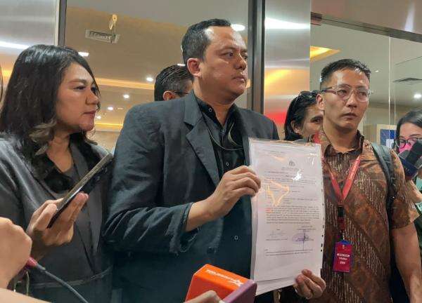 Korban Ungkap Kronologi Dugaan Investasi Bodong Logam Mulia yang Libatkan Influencer Korban Ungkap Kronologi Dugaan Investasi Bodong Logam Mulia yang Libatkan Influencer