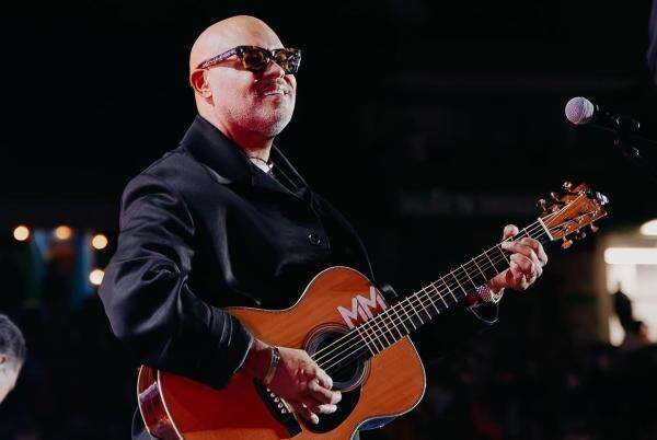 Pemerintah Tak Akan Izinkan Konser Band Israel Houghton Pemerintah Tak Akan Izinkan Konser Band Israel Houghton