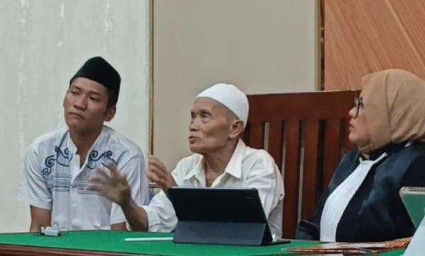 Kisah Nur Wahid Curi Getah Karet di Lampung, Tak Tega Lihat Tetangga Kelaparan Kisah Nur Wahid Curi Getah Karet di Lampung, Tak Tega Lihat Tetangga Kelaparan