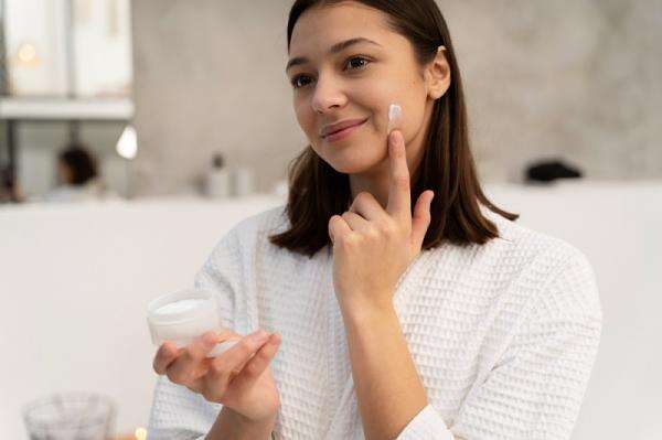 Rekomendasi Skincare untuk Kulit Kusam yang Terpapar Polusi Udara Rekomendasi Skincare untuk Kulit Kusam yang Terpapar Polusi Udara