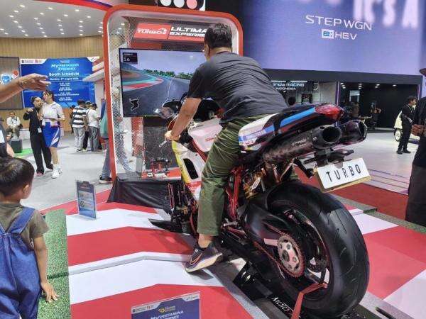 Ramaikan GIIAS 2026, Pertamina Dorong Industri Otomotif hingga Bawa Simulator MotoGP Ramaikan GIIAS 2026, Pertamina Dorong Industri Otomotif hingga Bawa Simulator MotoGP