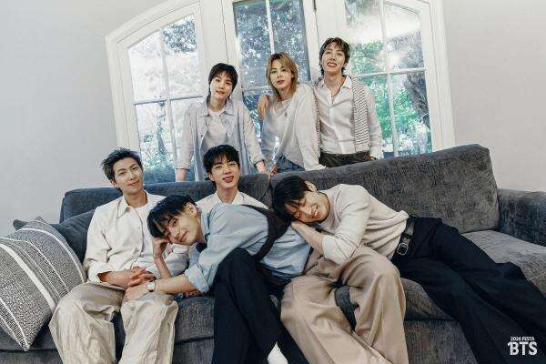 Tak Ikut Grammy 2027, BTS Pilih Fokus Tur Dunia dan Garap Album Baru Tak Ikut Grammy 2027, BTS Pilih Fokus Tur Dunia dan Garap Album Baru