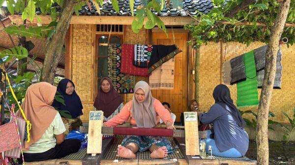 Pertamina Patra Niaga Dorong Pemberdayaan Perempuan untuk Perkuat Ekonomi Lokal Pertamina Patra Niaga Dorong Pemberdayaan Perempuan untuk Perkuat Ekonomi Lokal