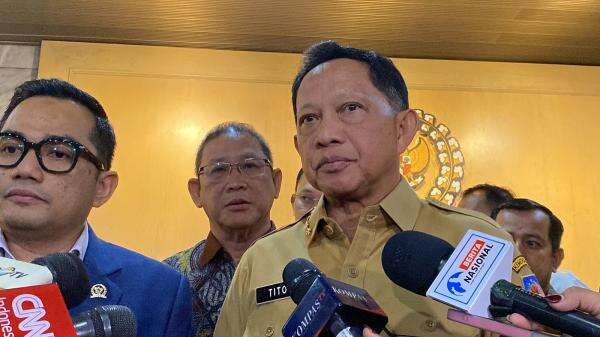 Mendagri Tito Luruskan Rencana Pendefinisian Orang Asli Papua: Amanat RUU Otsus Mendagri Tito Luruskan Rencana Pendefinisian Orang Asli Papua: Amanat RUU Otsus