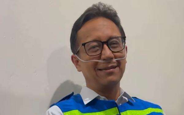Menkes Budi Buka Suara Terkait Fotonya Pakai Tabung Oksigen saat Kunjungi Kalteng Menkes Budi Buka Suara Terkait Fotonya Pakai Tabung Oksigen saat Kunjungi Kalteng