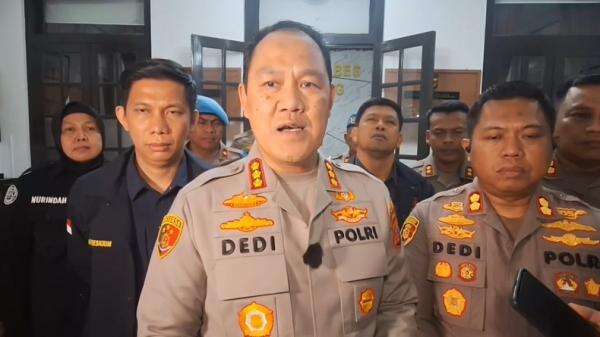 Polisi Selidiki Motif dan Modus Pembunuhan Perempuan dalam Kardus di Bandung Polisi Selidiki Motif dan Modus Pembunuhan Perempuan dalam Kardus di Bandung